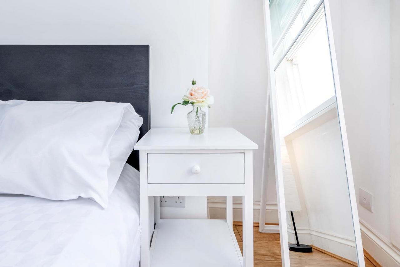 Soho Central Apartments Лондон Екстериор снимка